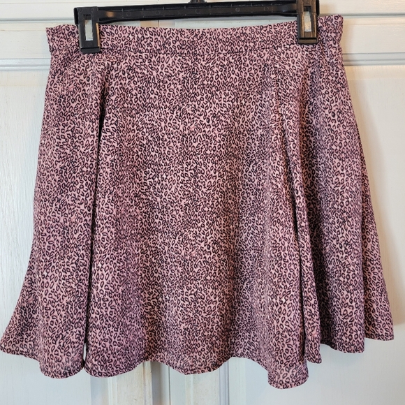 Urban Outfitters Millie Pink Black Leopard Print Button Front Mini Skirt - Picture 2 of 7